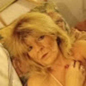 Meet your Posher, Dee